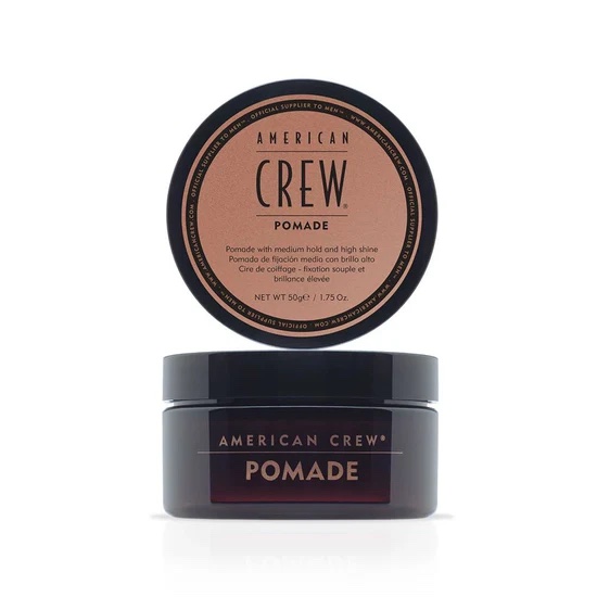 Pomade coiffante American Crew brillance et tenue moyenne.